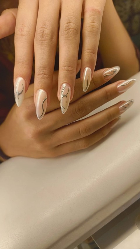 Nail Art Chrome Jaina Beauté
